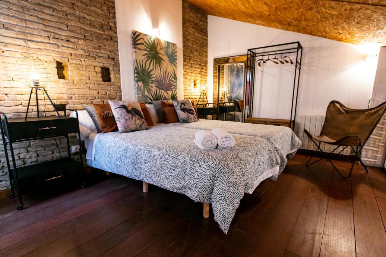 Apartamento 3 Dormitorios En Calle San Vicente. Севілья Екстер'єр фото