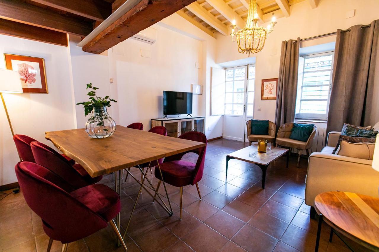 Apartamento 3 Dormitorios En Calle San Vicente. Севілья Екстер'єр фото