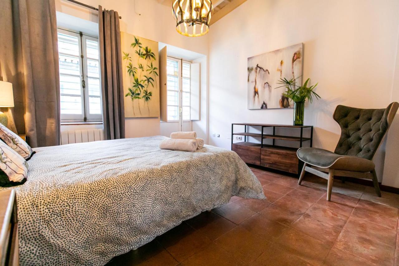 Apartamento 3 Dormitorios En Calle San Vicente. Севілья Екстер'єр фото