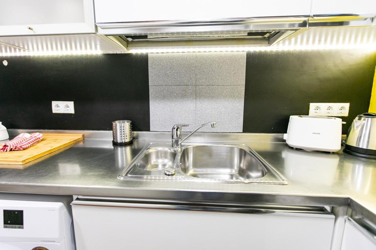 Apartamento 3 Dormitorios En Calle San Vicente. Севілья Екстер'єр фото